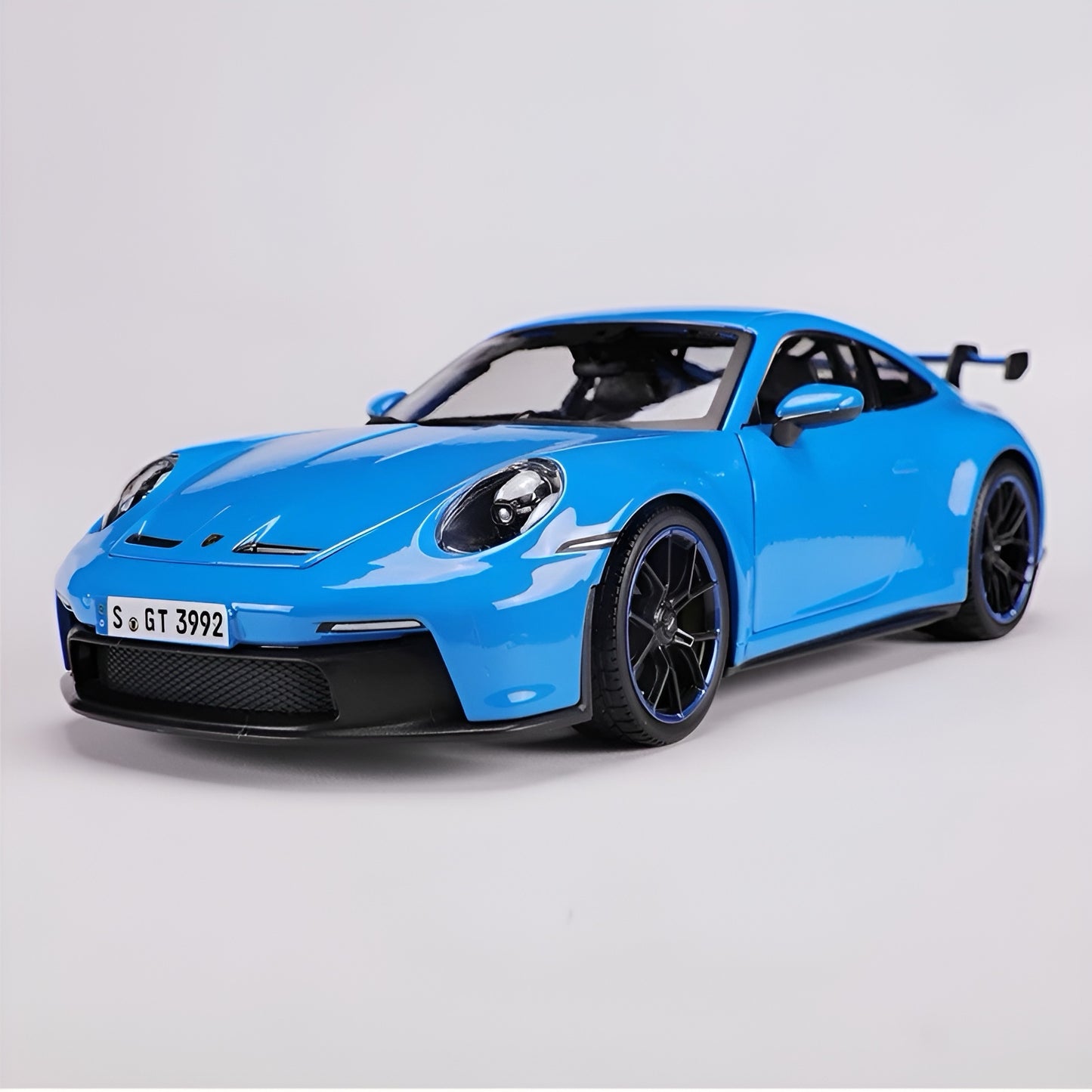 Porsche 911 (992) GT3 - 1:18 Model